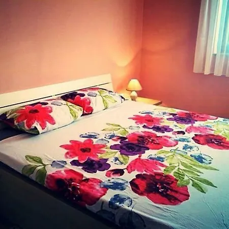 Apartman Lovric *